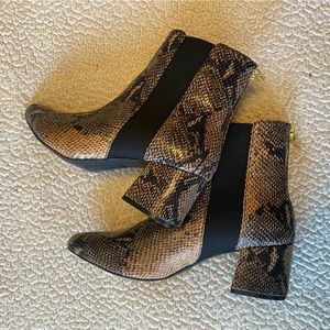 Kenneth Cole heeled boots